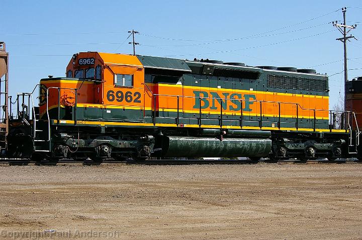 BNSF 6962 - SD40.jpg